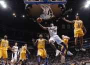 开云体育入口-哈登加时赛独揽乾坤，黄蜂蛰伏终胜老鹰