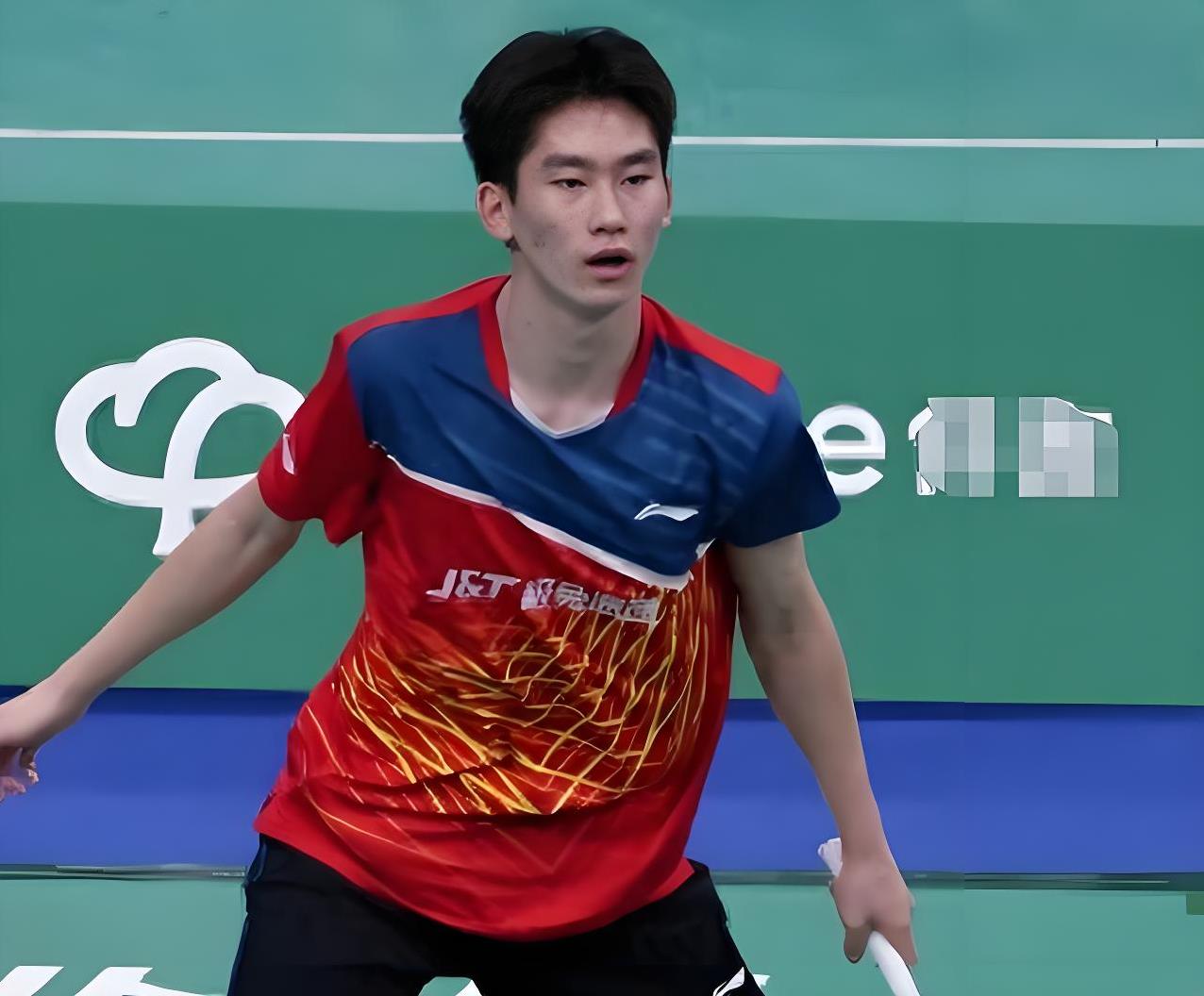 韩国羽毛球队逆转泰国羽毛球队，林丹三分雨点燃全场