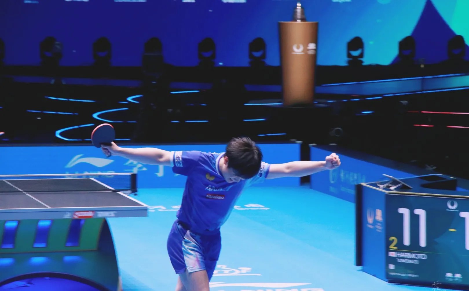 瑞典乒乓球队轻取法国乒乓球队，张本智和爆发神勇