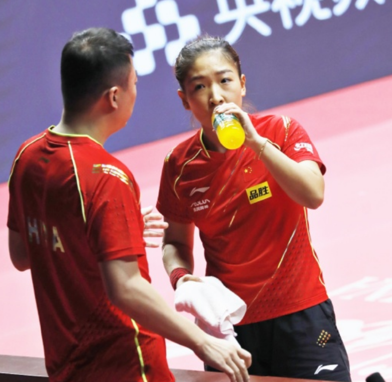 英格兰羽毛球队轻取法国羽毛球队，马琳绝境逆转的简单介绍