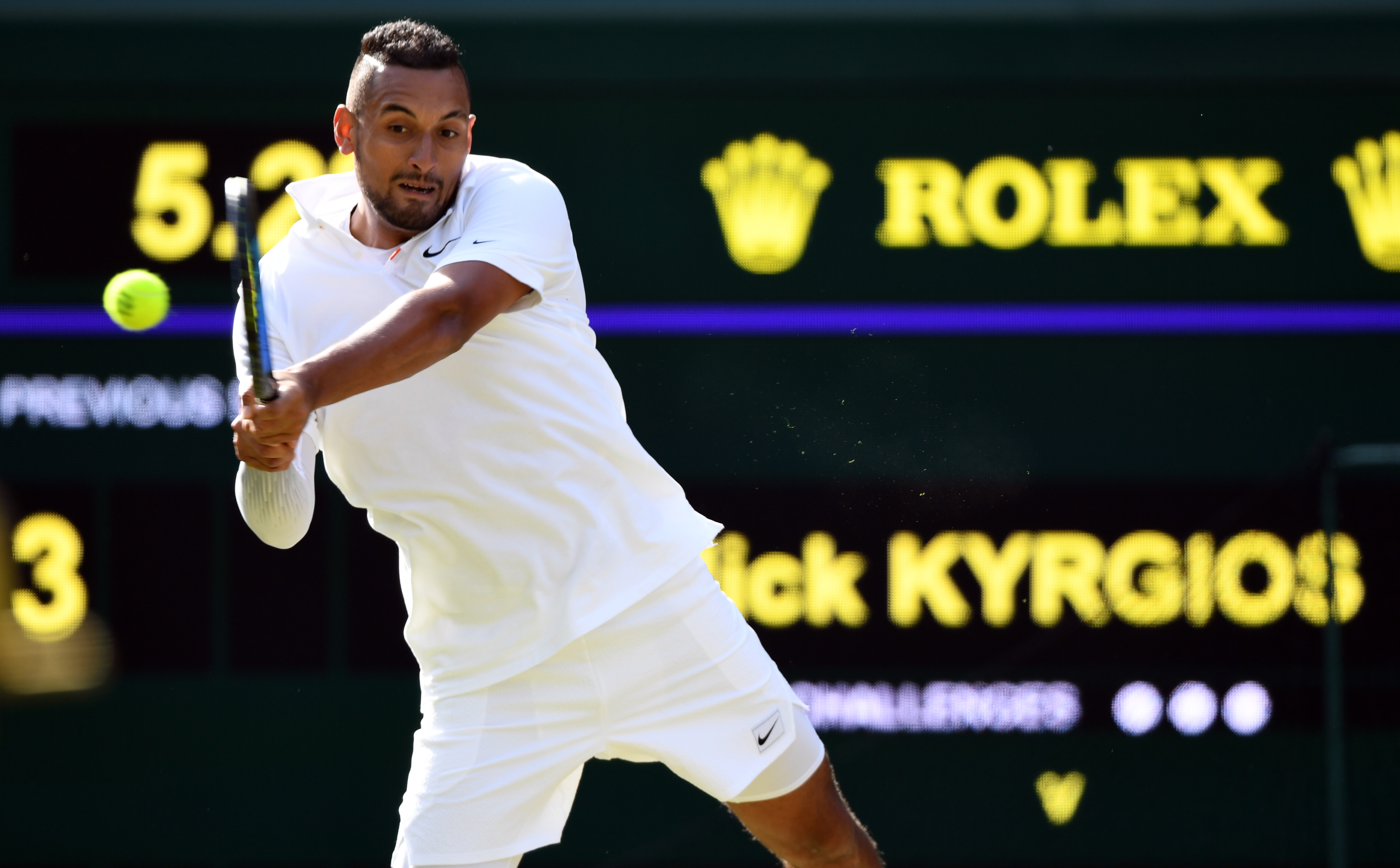 英国网球队逆转澳大利亚网球队，克耶高斯完成帽子戏法