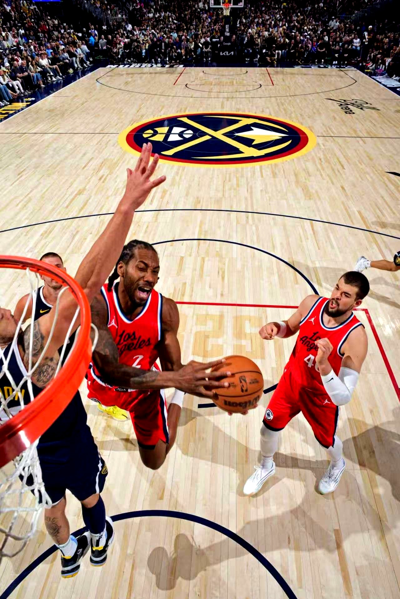 包含篮板大战打破记录,场上硬仗的词条 包含篮板大战打破记录,场上硬仗的词条