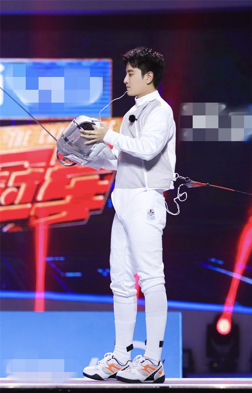 新晋冠军崛起,火爆赛场霸气十足的简单介绍 新晋冠军崛起,火爆赛场霸气十足的简单介绍