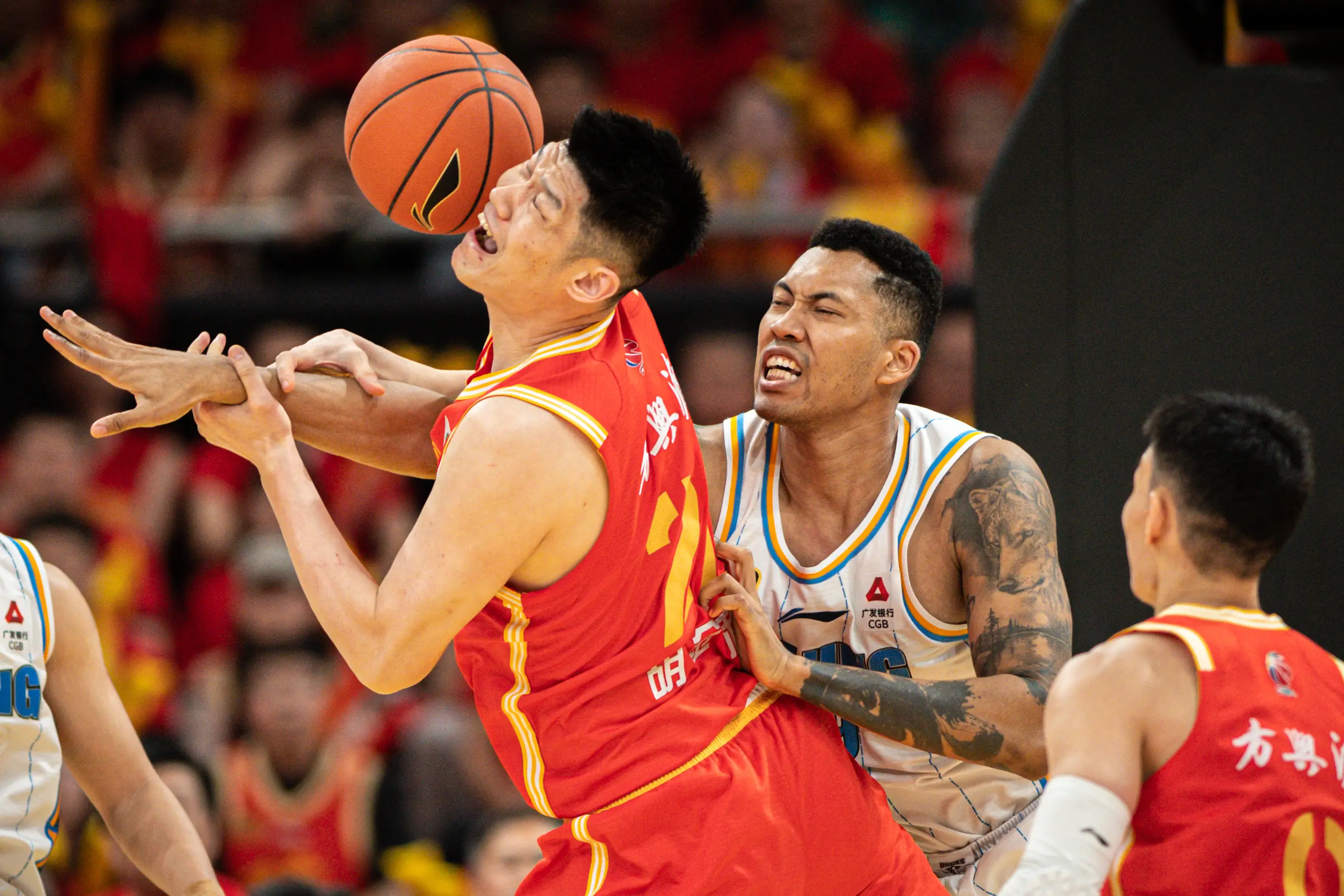 天津队绝杀上海队，胡金秋状态火热的简单介绍