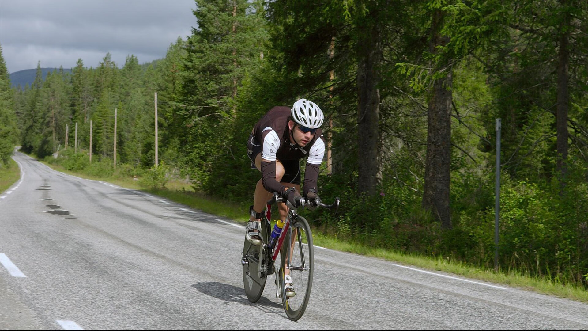 卡马文加爆发引领法国青春风暴，塞内加尔逆转卡塔尔诠释非洲韧性